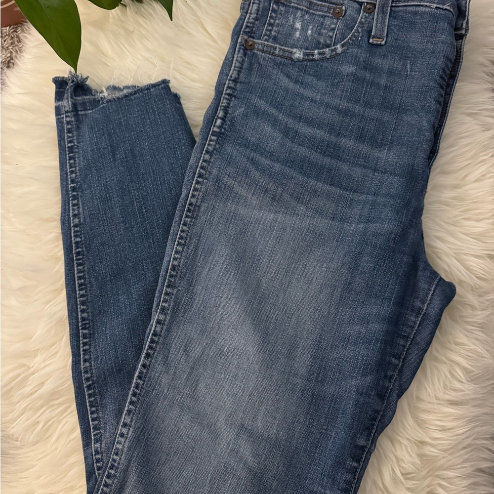Madewell 10” High Rise Step Crop - Picture 6 of 6